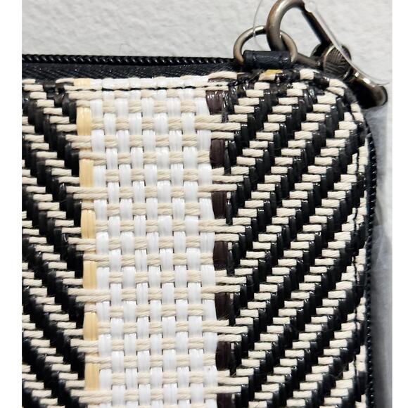 NWT: Sakroots - Women's, Woven, Convertible Wristlet/ Crossbody Bag - Picture 3 of 5